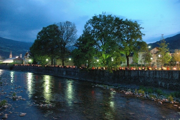 Lichterzug Männernachtwallfahrt